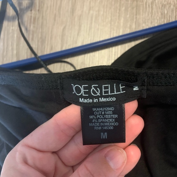 Two piece set - Picture 4 of 4